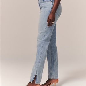 Abercrombie & Fitch 90s curve love jeans with slit on side